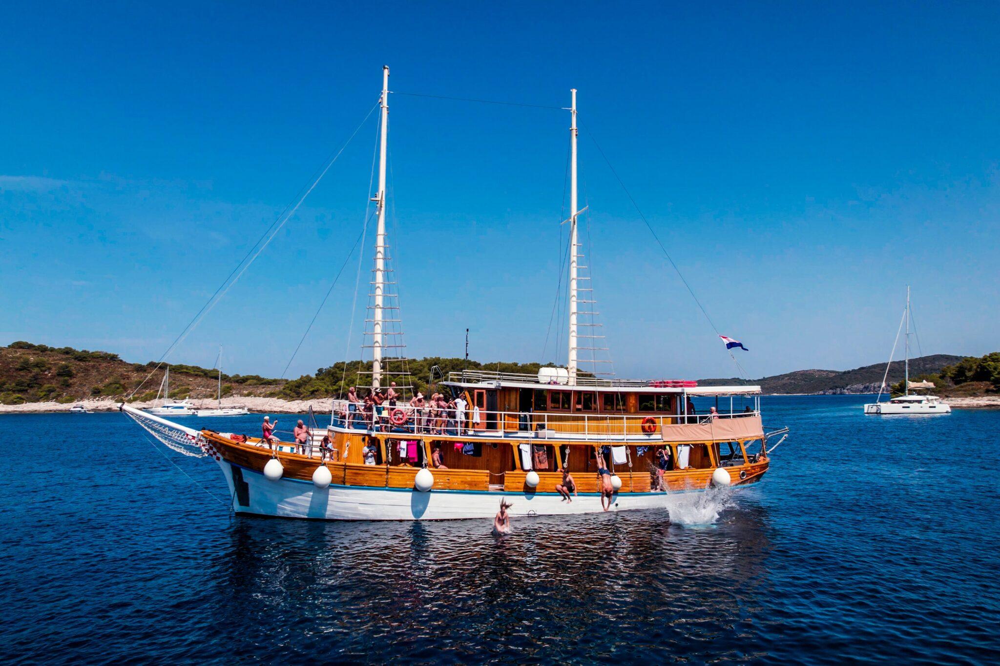 Croatia private tours - exclusive wine tasting in Hvar